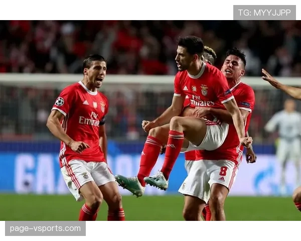 博阿维斯塔从葡超冠军到地区联赛的十年下滑之路